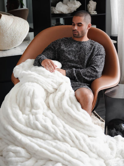 CloudHug Blanket
