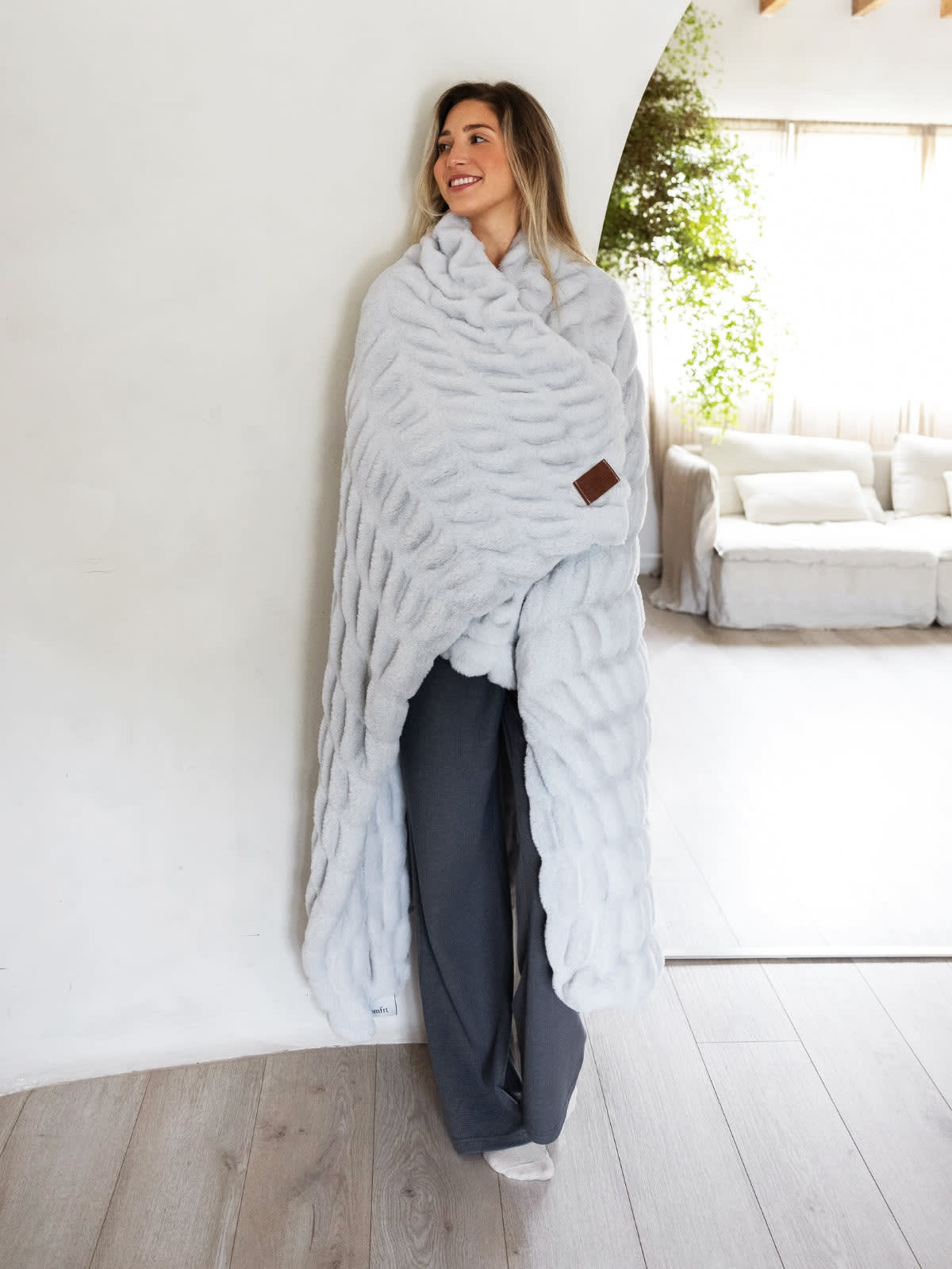 CloudHug Blanket